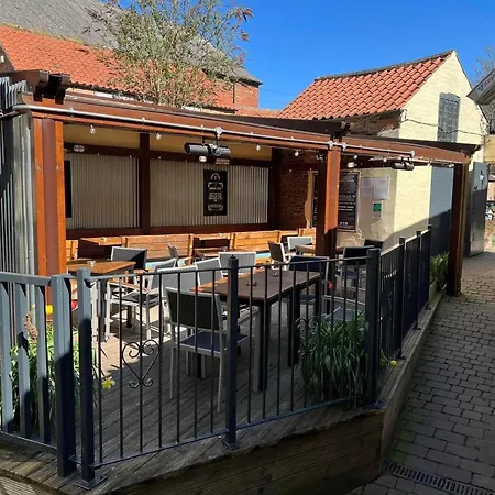 The Royal Oak 4*